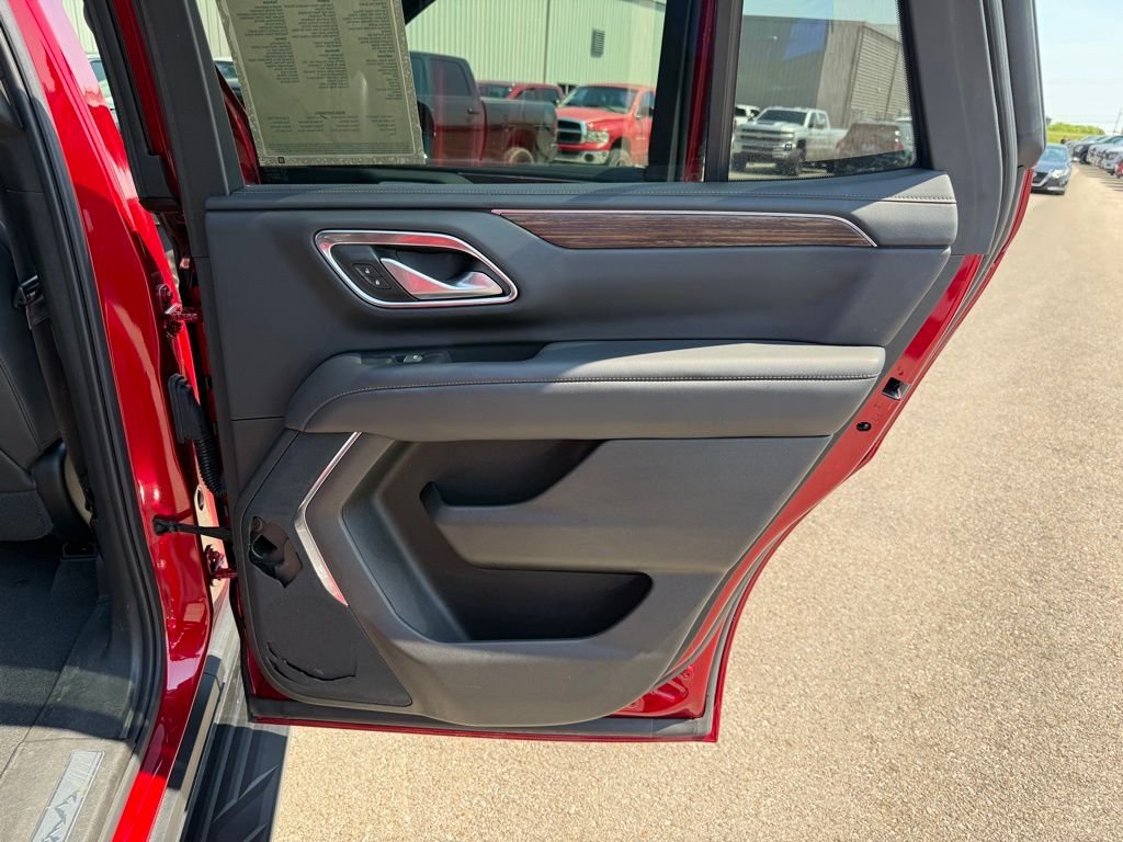 Used 2022 Red Chevrolet High Country image 22