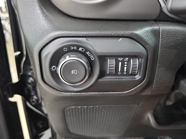 Used 2022 Black Clearcoat Jeep Unlimited Sport S image 26
