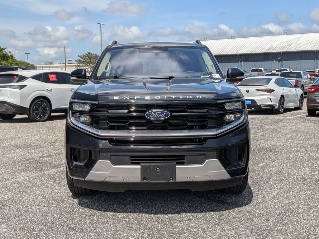 Used 2025 Black Ford Platinum image 8