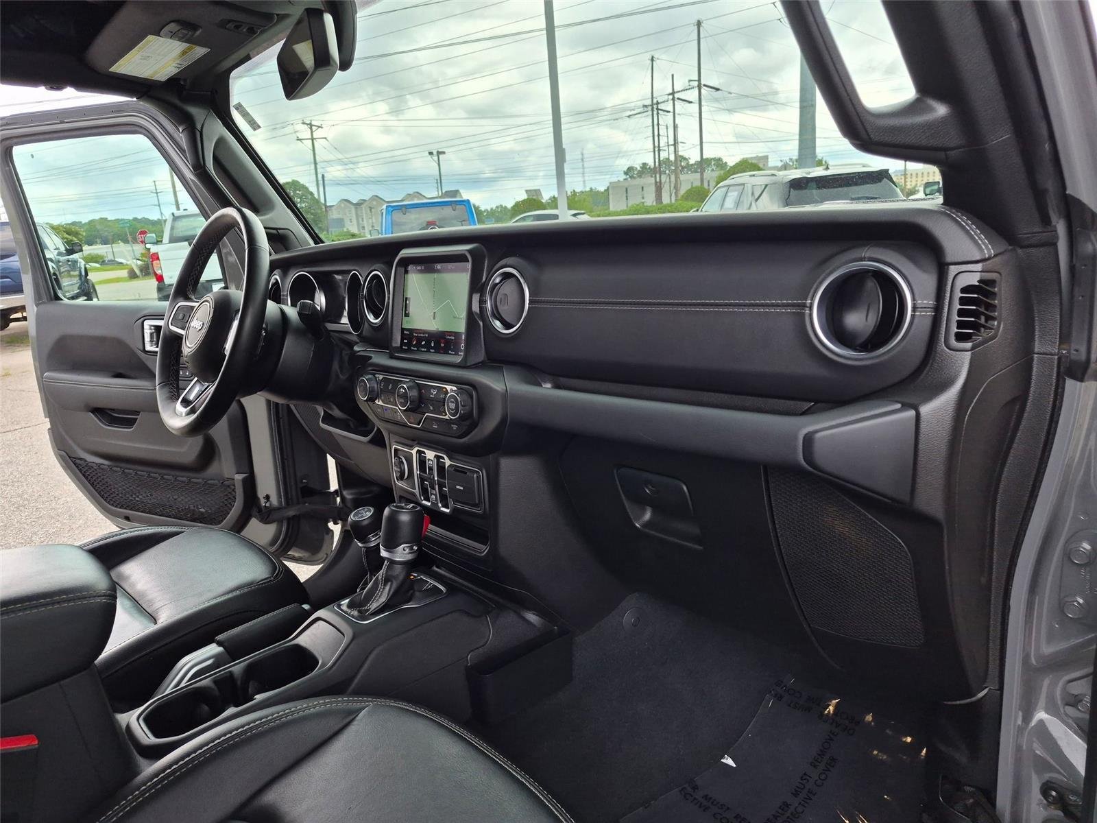 Used 2022 Sting-Gray Clearcoat Jeep Unlimited Sahara image 33