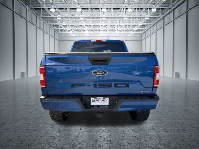 Used 2018 Blue Ford XL image 4