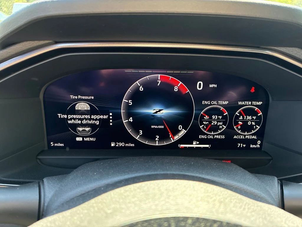 New 2026 Boulder Gray Pearl / Super Black Two-tone Nissan Sport image 16