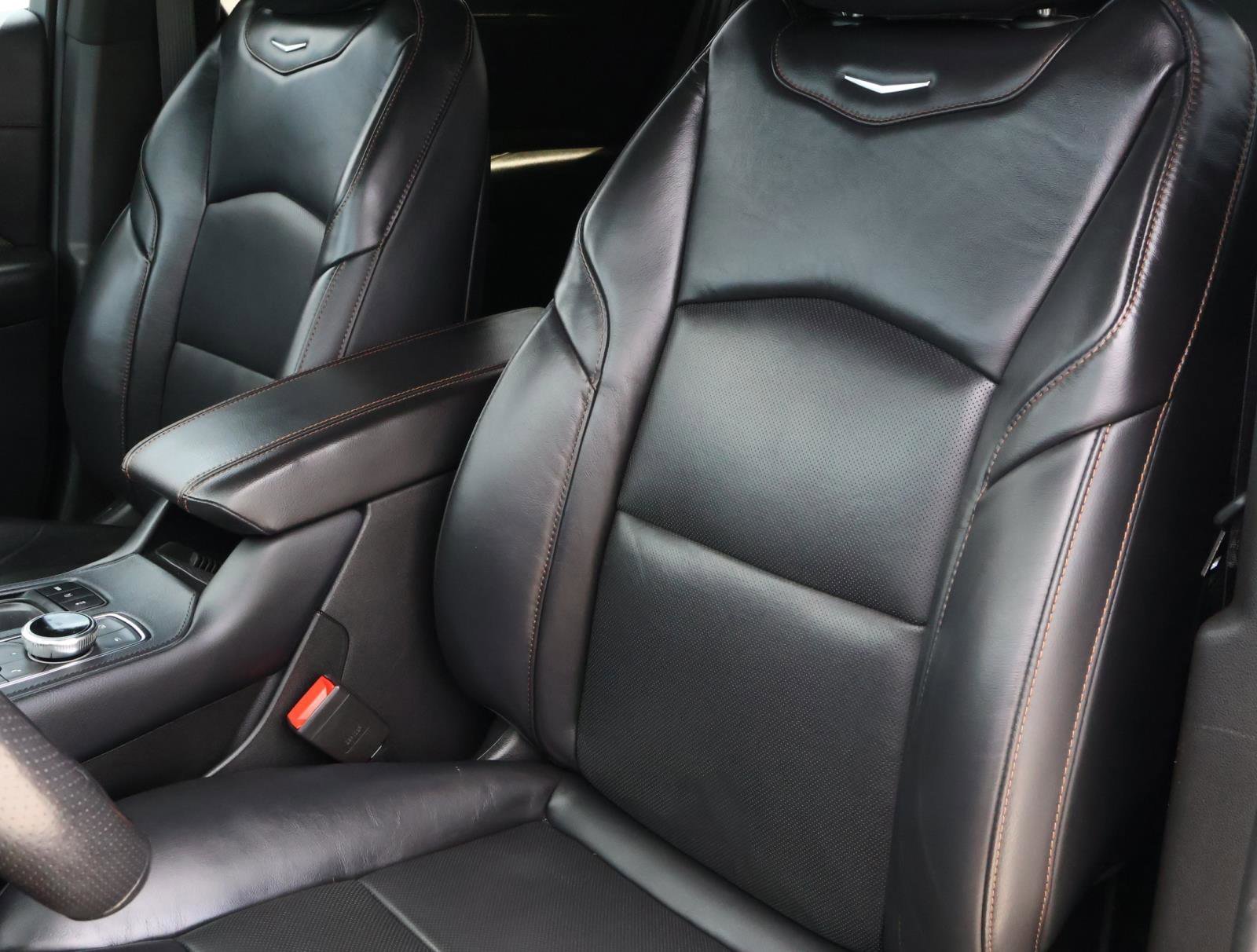2023 Cadillac XT4 Sport - Photo 18