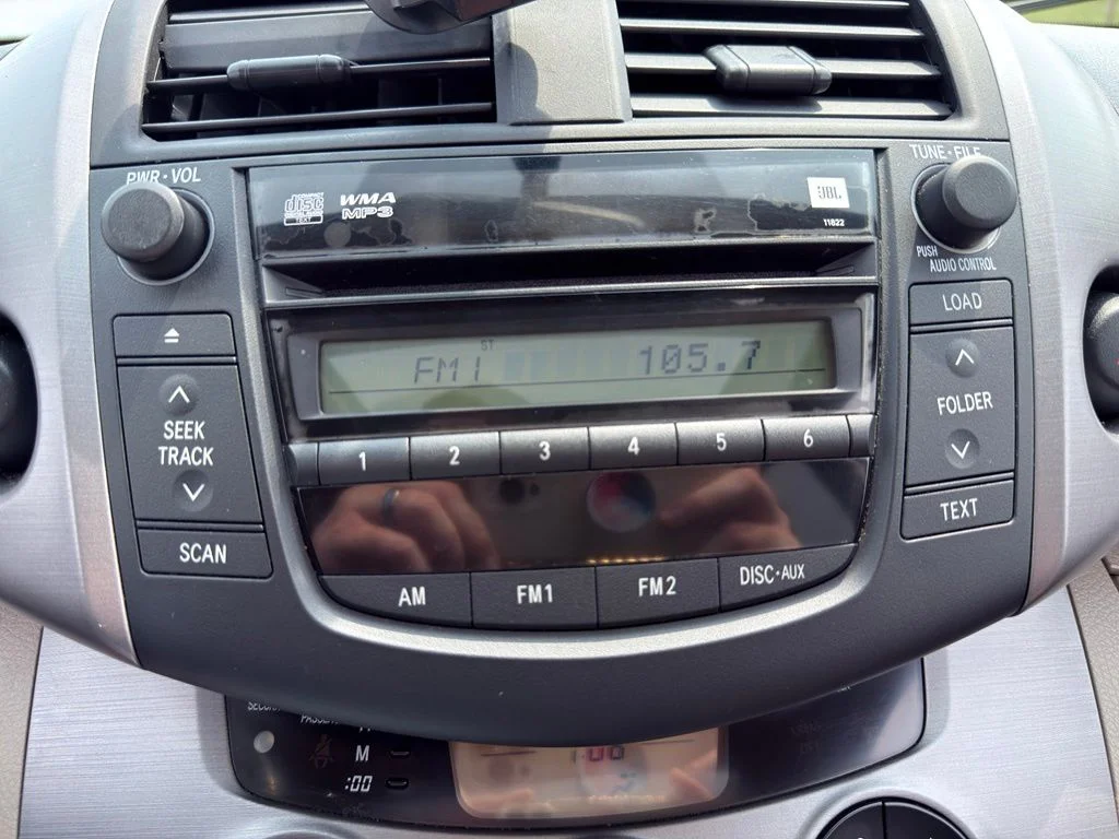 Used 2007 Black Toyota Limited image 26