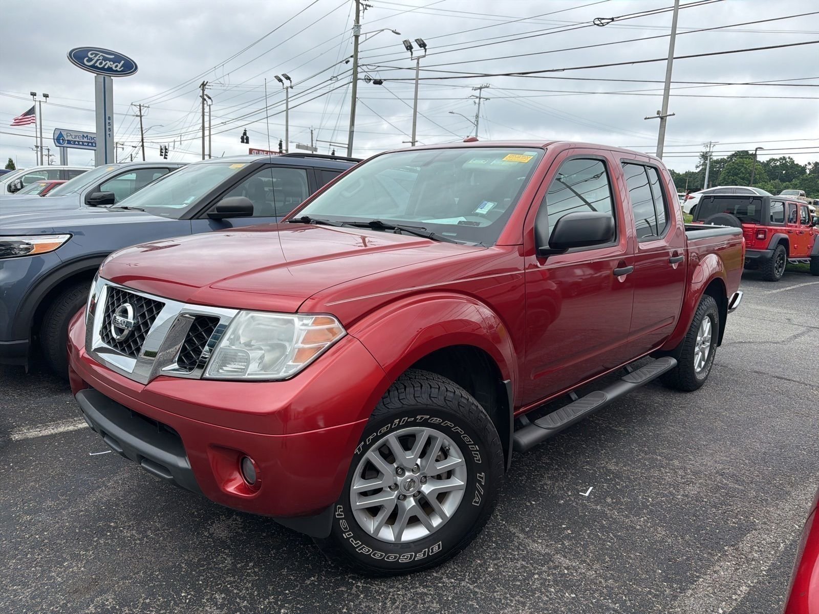 2016 Nissan Frontier 4.0 SV Crew Cab 4X4 AT SWB's photo