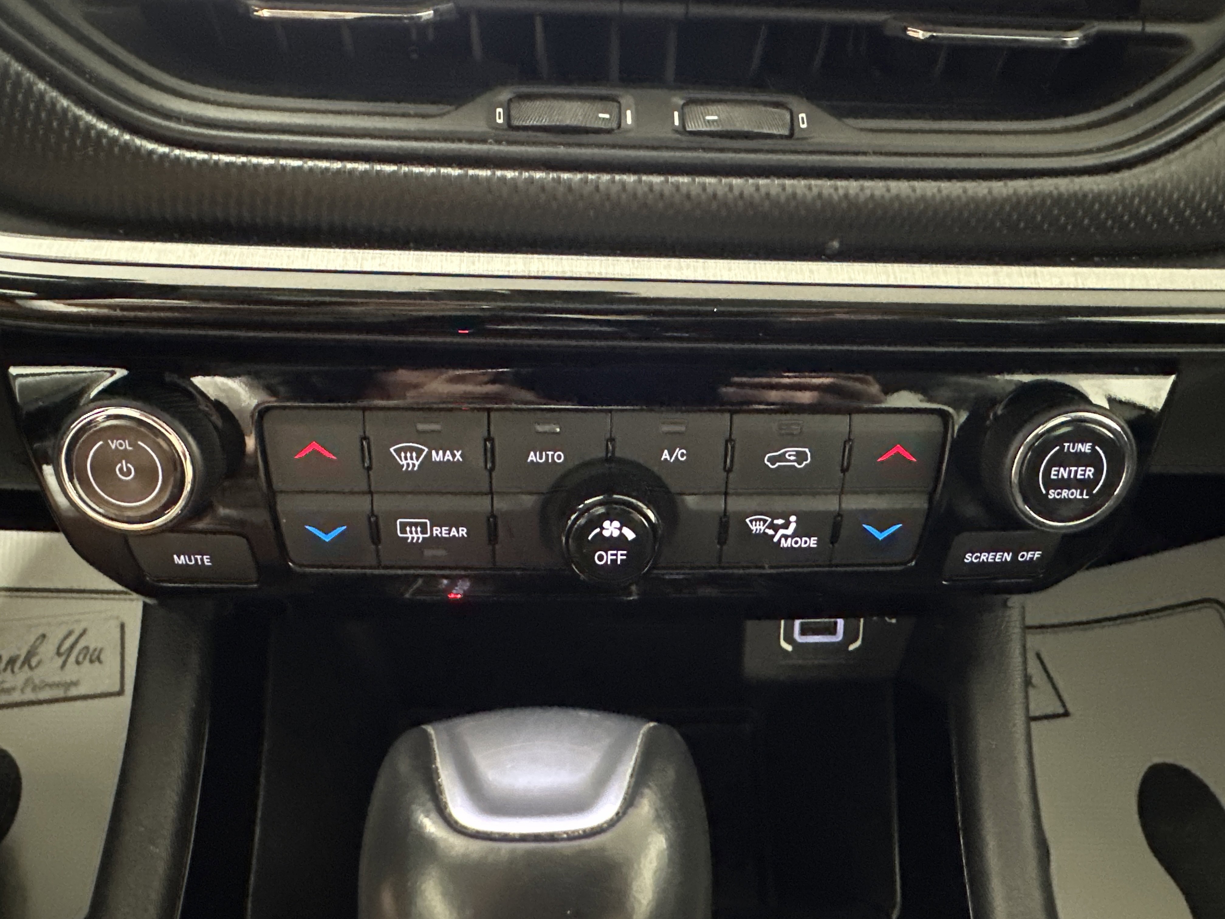 Used 2022 Billet Silver Metallic Clearcoat Jeep Trailhawk image 20