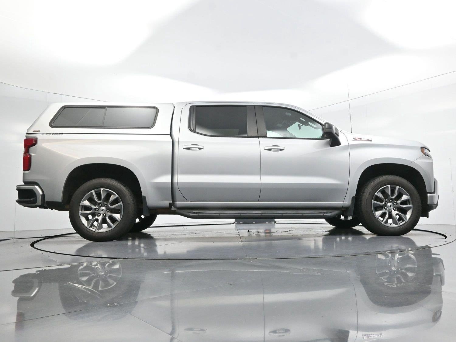 Used 2020 SILVER ICE METALLIC Chevrolet RST image 51