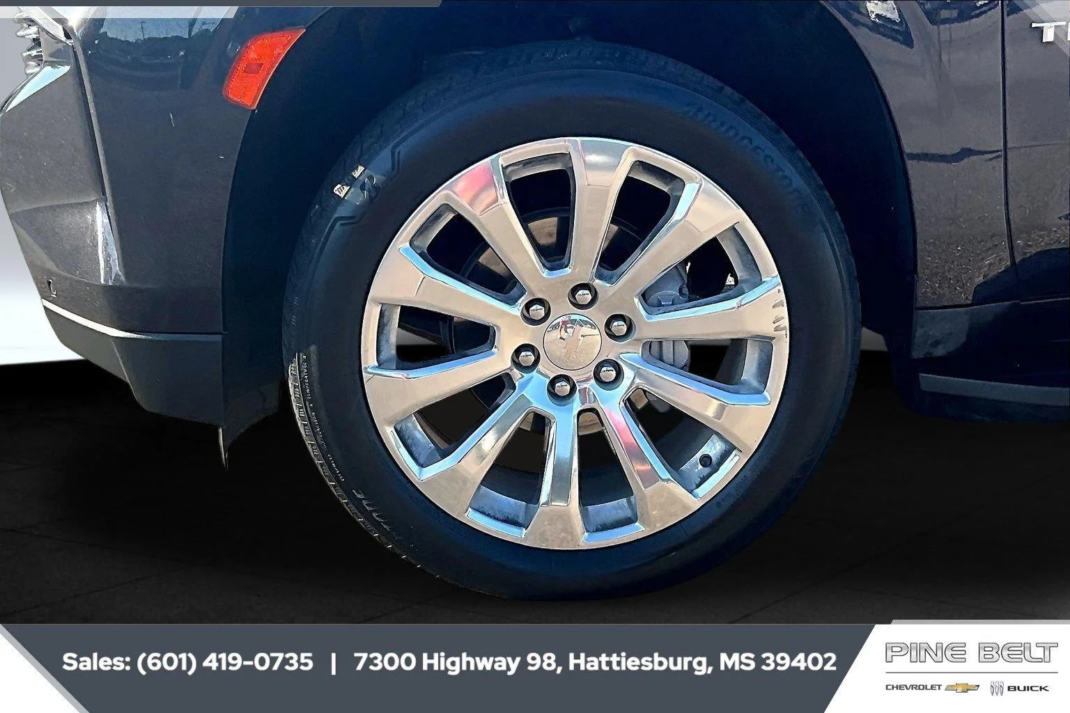Used 2024 gray Chevrolet Premier image 7
