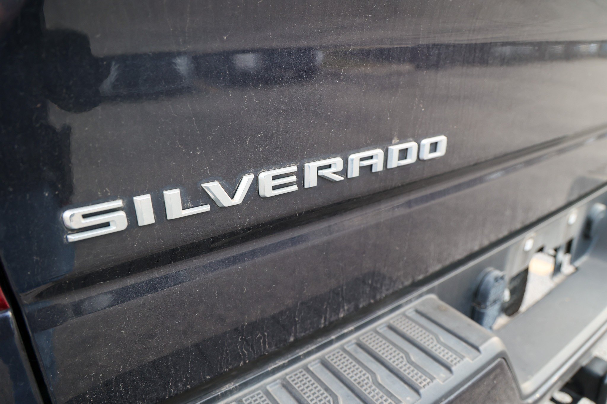 Used 2023 Dark Ash Metallic Chevrolet Custom image 9