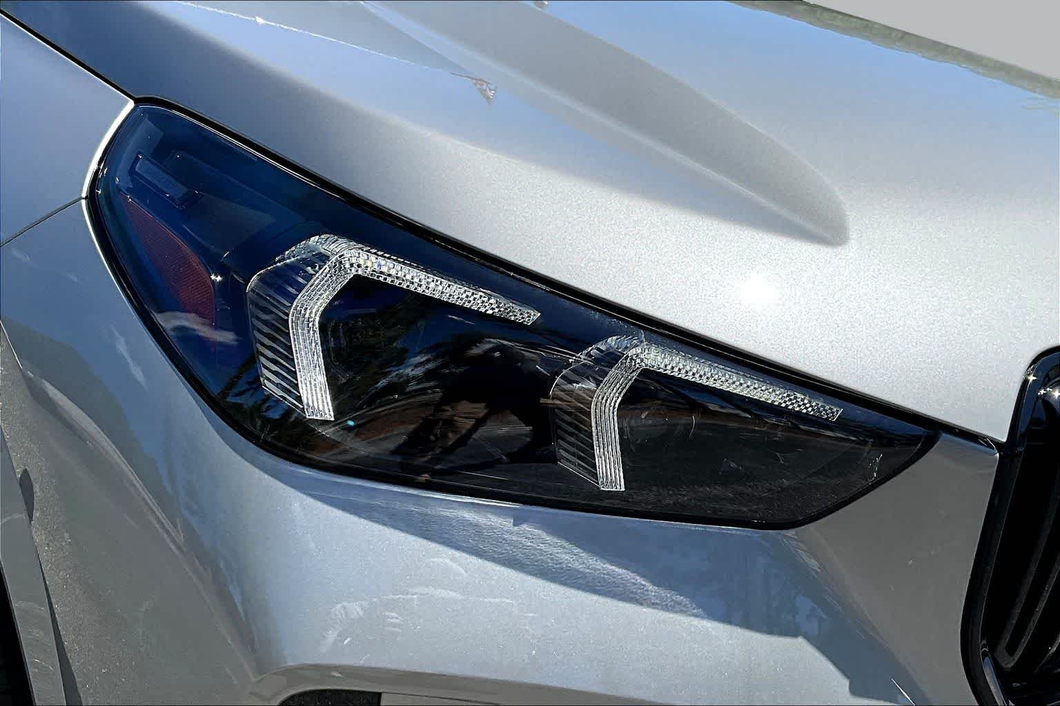 New 2026 Space Silver Metallic BMW M35i image 13