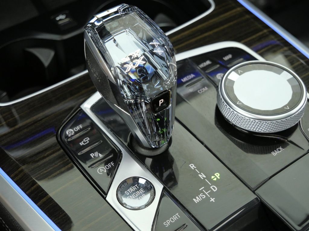 Used 2020 Jet Black BMW xDrive40i image 47