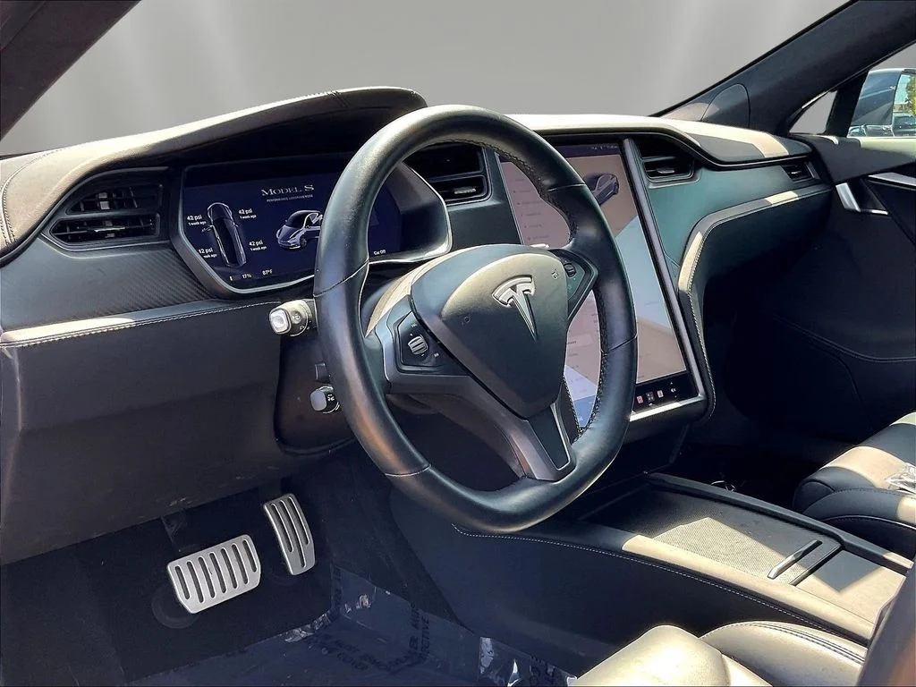 Used 2020  Tesla Performance image 16