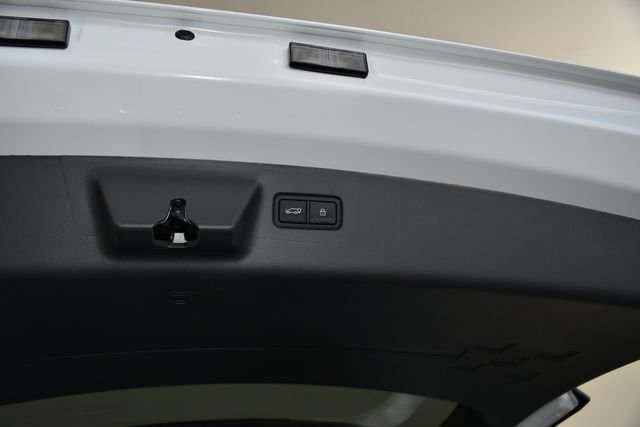New 2027 White Hyundai Limited image 40