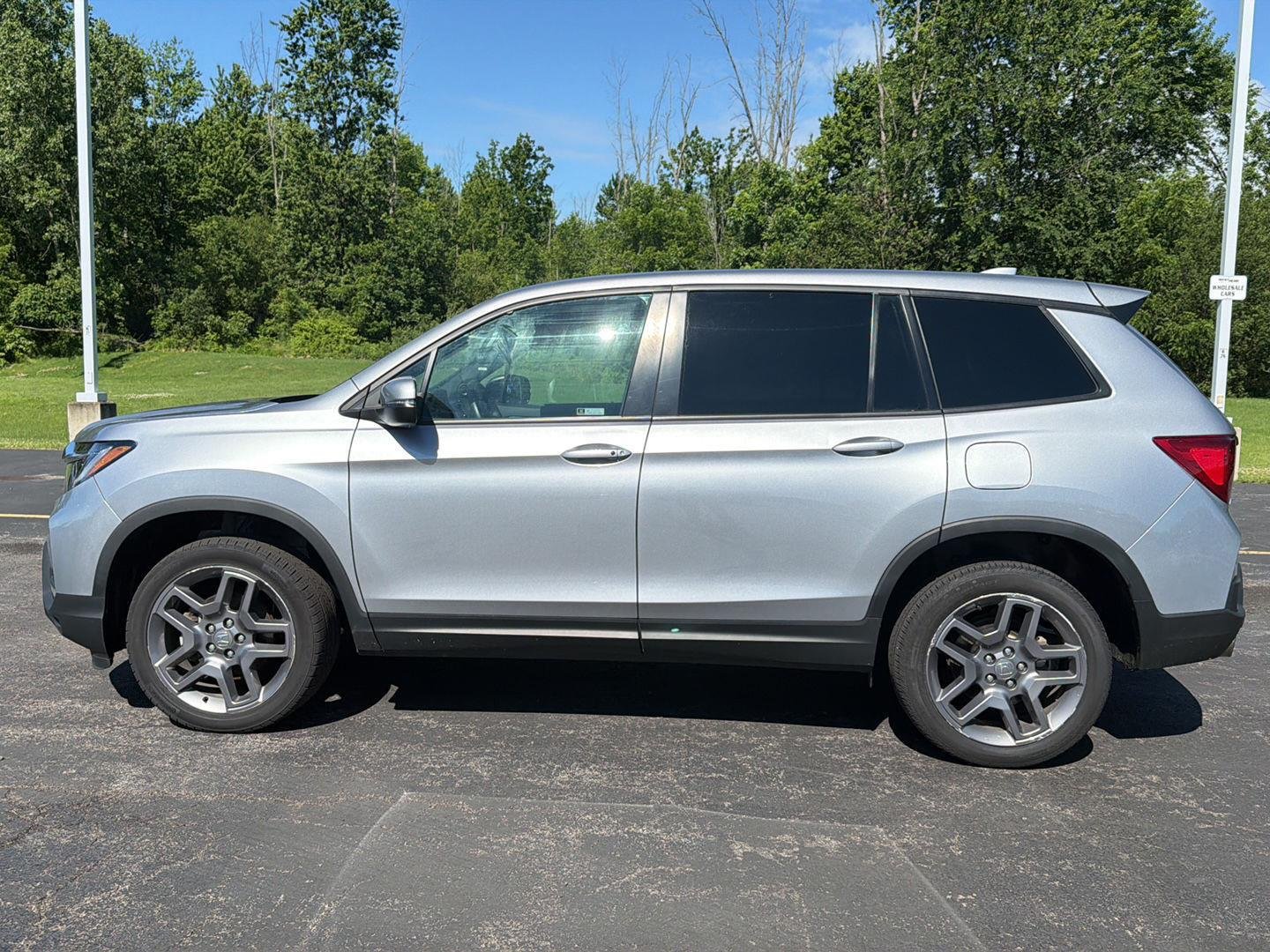 Used 2023 Lunar Silver Metallic Honda EX-L image 8
