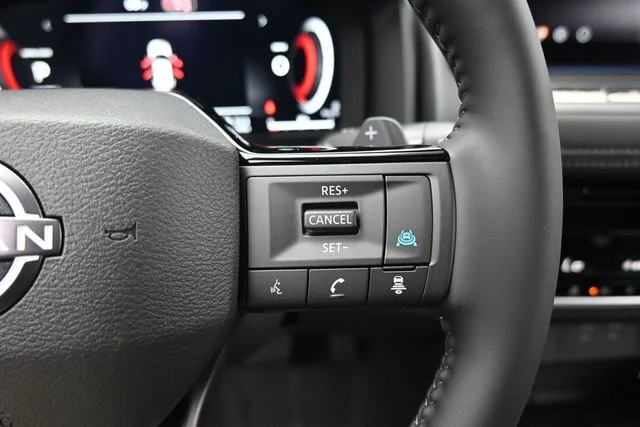 New 2026 Gray Nissan Platinum image 21