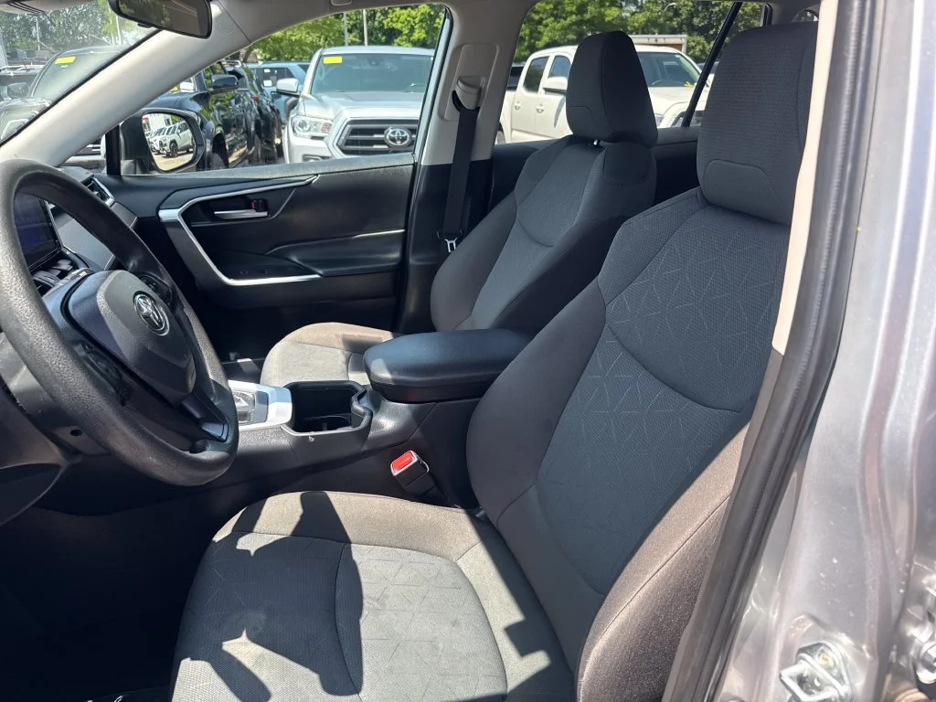 Used 2025 Silver Toyota XLE image 15