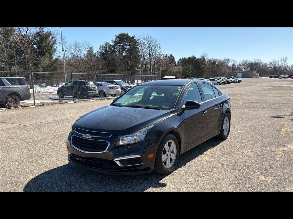 Used 2016 Chevrolet Cruze Limited 1LT with VIN 1G1PE5SB9G7163137 for sale in Flint, MI