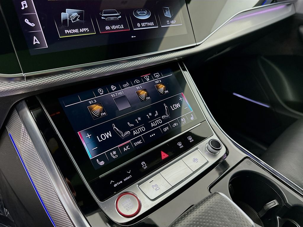 Used 2020 Glacier White Metallic Audi 4.0T Prestige image 20