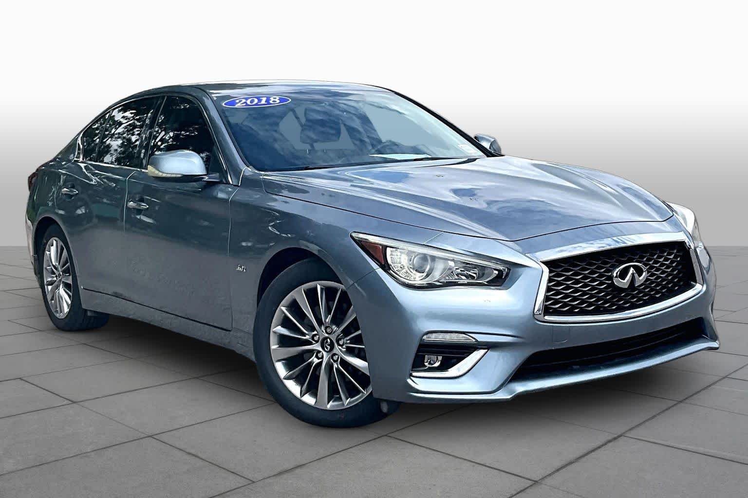Used 2018 Hagane Blue INFINITI 3.0t LUXE image 3