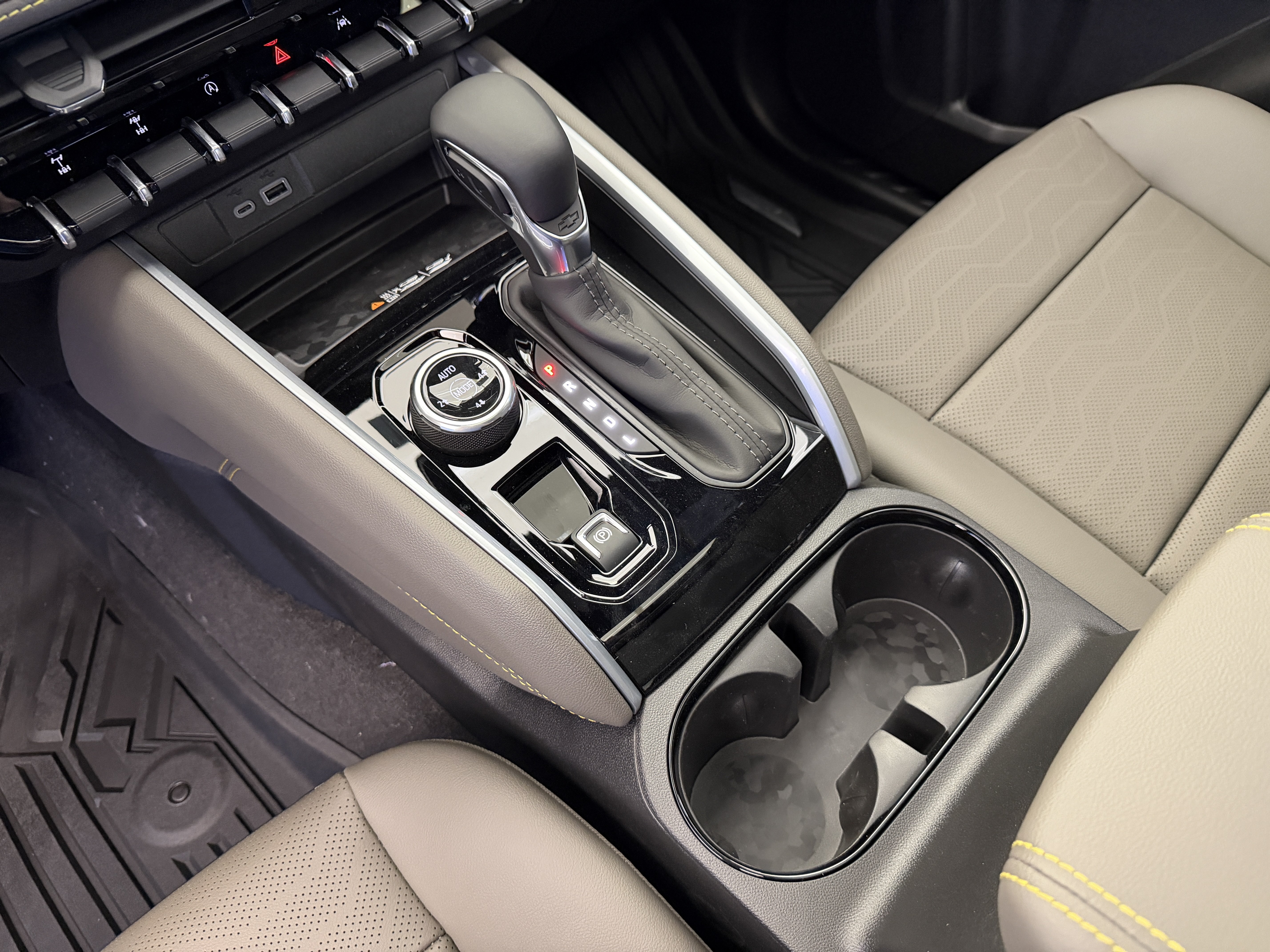 2026 Chevrolet Colorado ZR2 - Photo 23