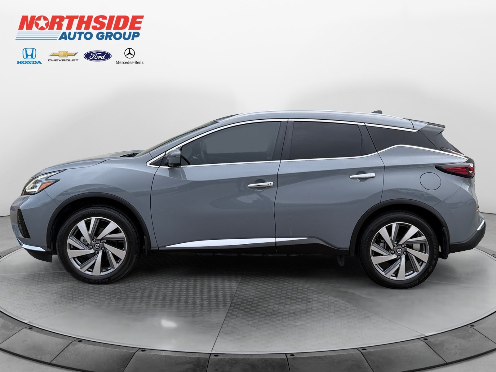 Used 2021 Boulder Gray Nissan SL image 4