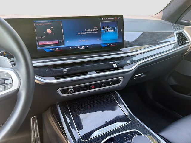 Used 2024 Alpine White BMW xDrive40i image 30
