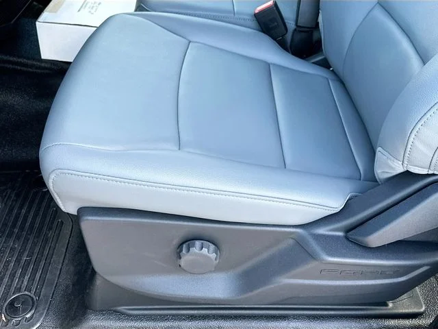 New 2026 Oxford White Ford XL image 12