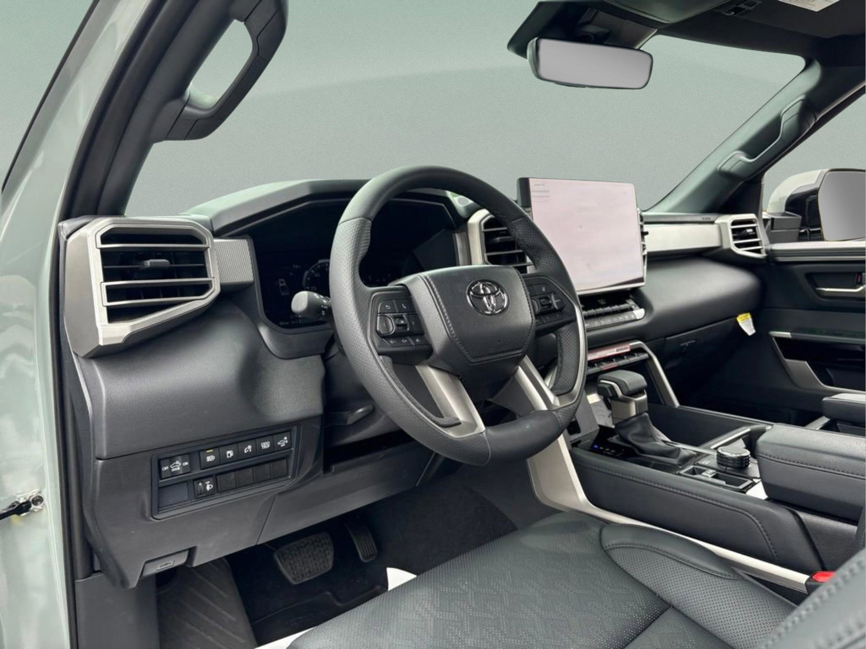 2025 Toyota Tundra Limited - Photo 18