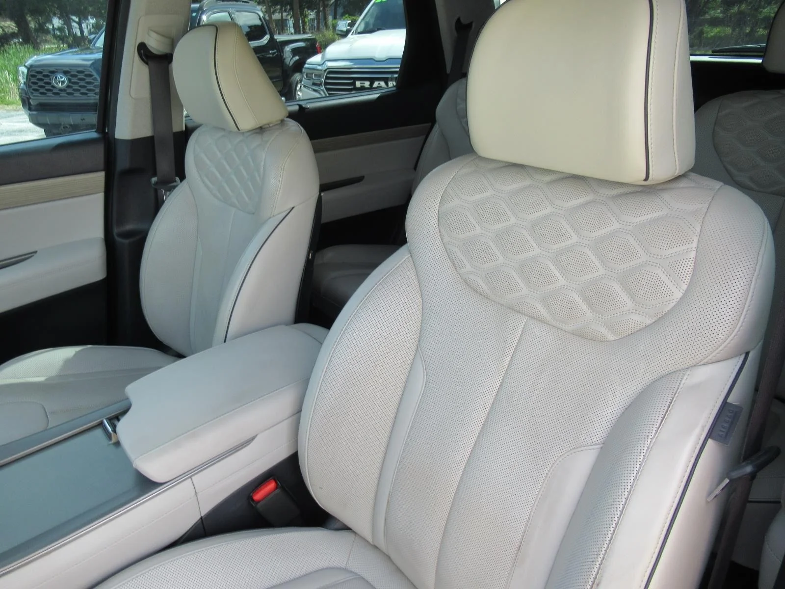 Used 2021 Blue Hyundai Limited image 18