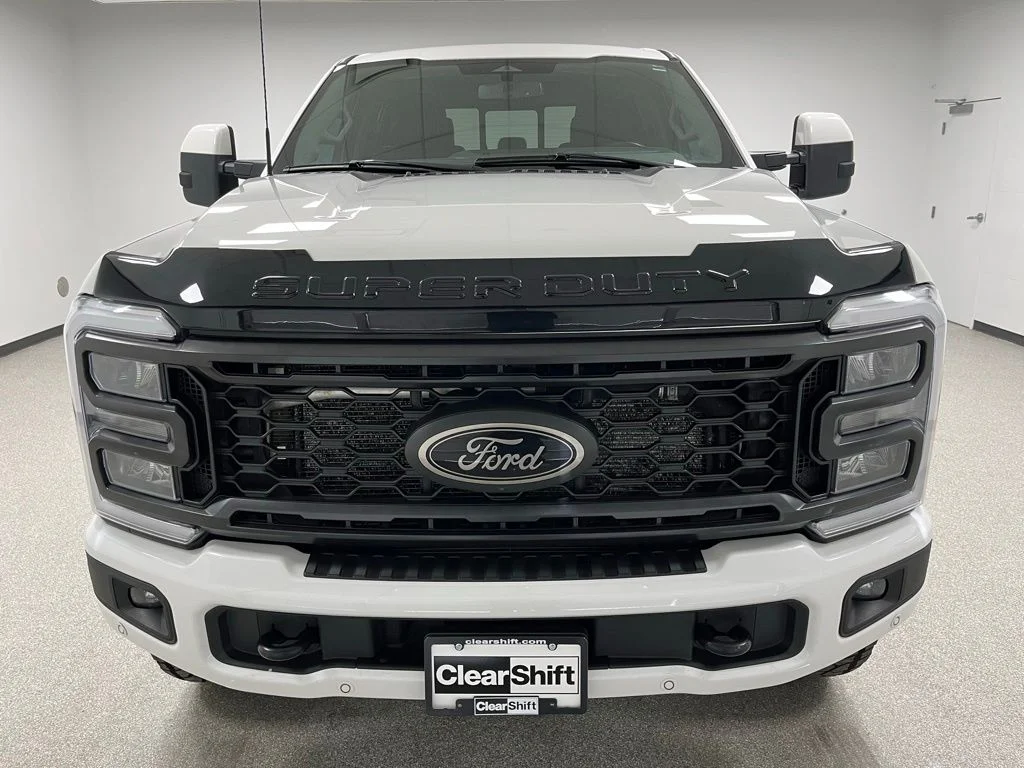 Used 2023 White Ford Lariat image 3