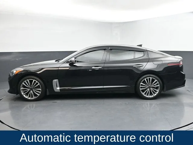 Used 2019 Black Kia Base image 6