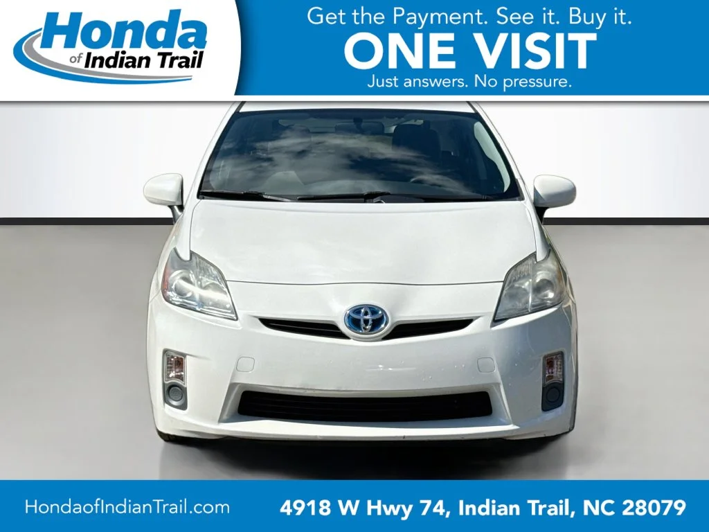 Used 2011 Blizzard Pearl Toyota Two image 2