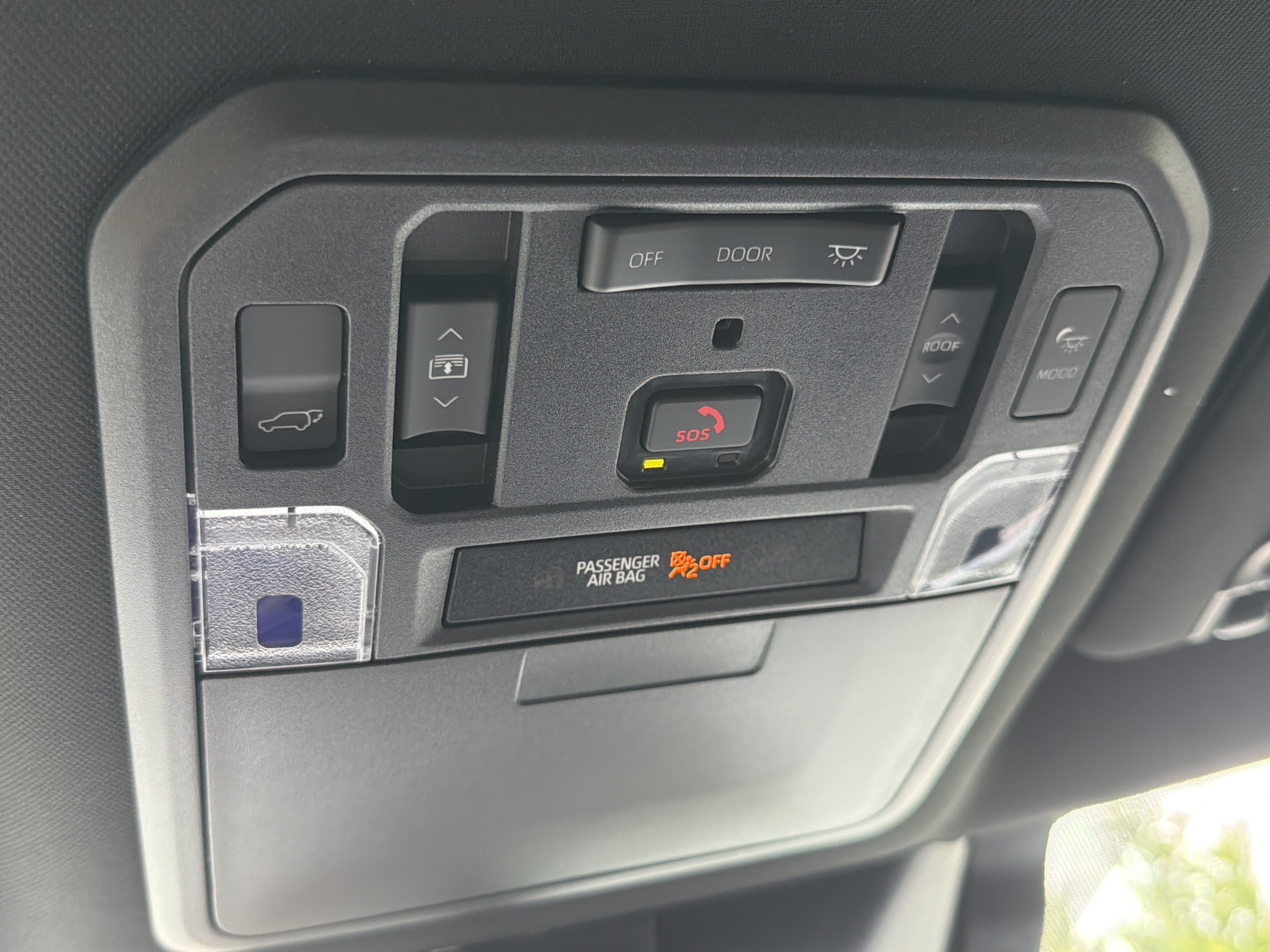 New 2026 Celestial Silver Metallic Toyota Platinum image 22
