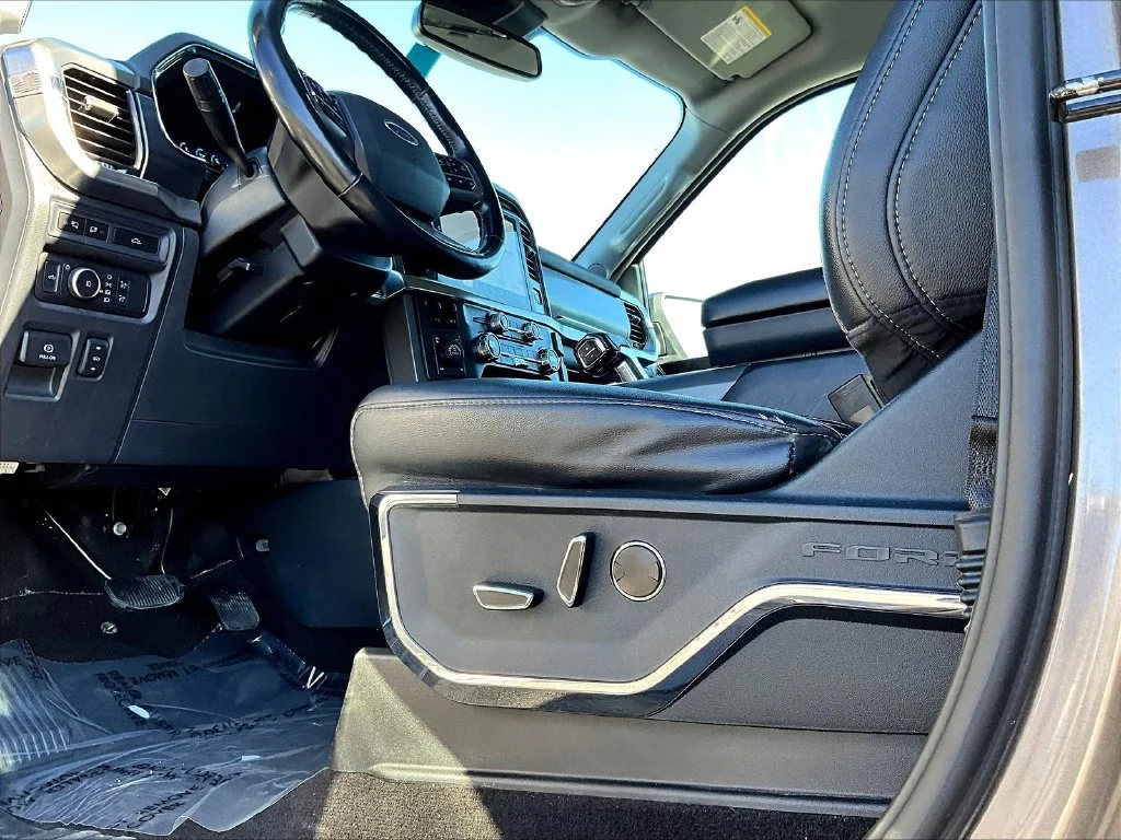 Used 2021 Gray Ford Lariat image 40