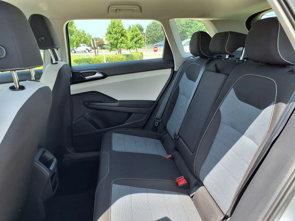 Used 2025 Silver Volkswagen 1.5T S image 17