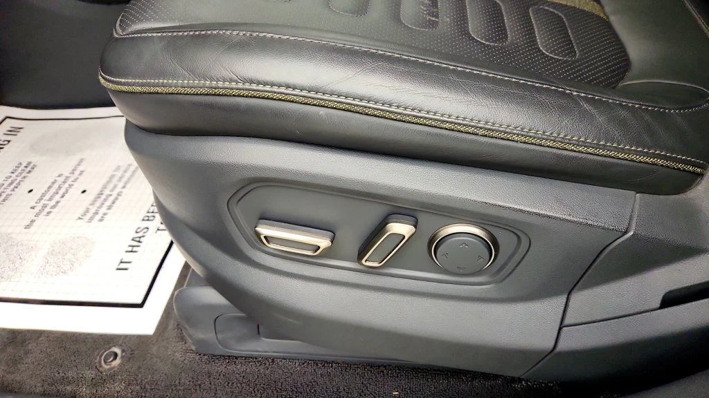 Used 2022 Forest Green Rivian Launch Edition AWD image 12
