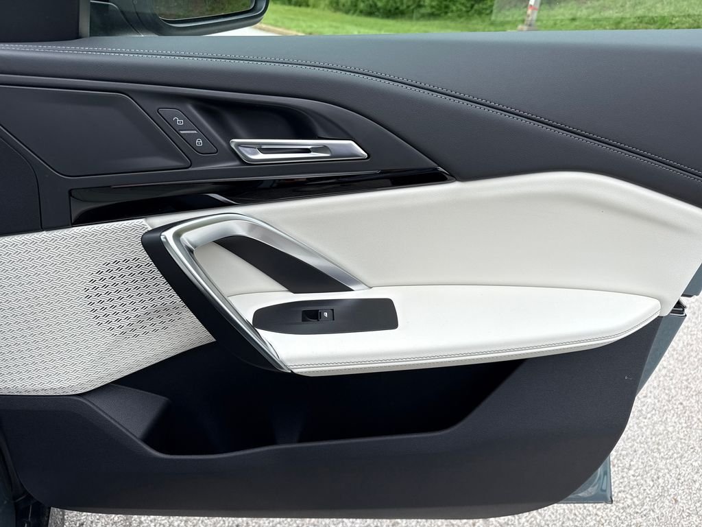 New 2026 Green BMW xDrive28i image 26