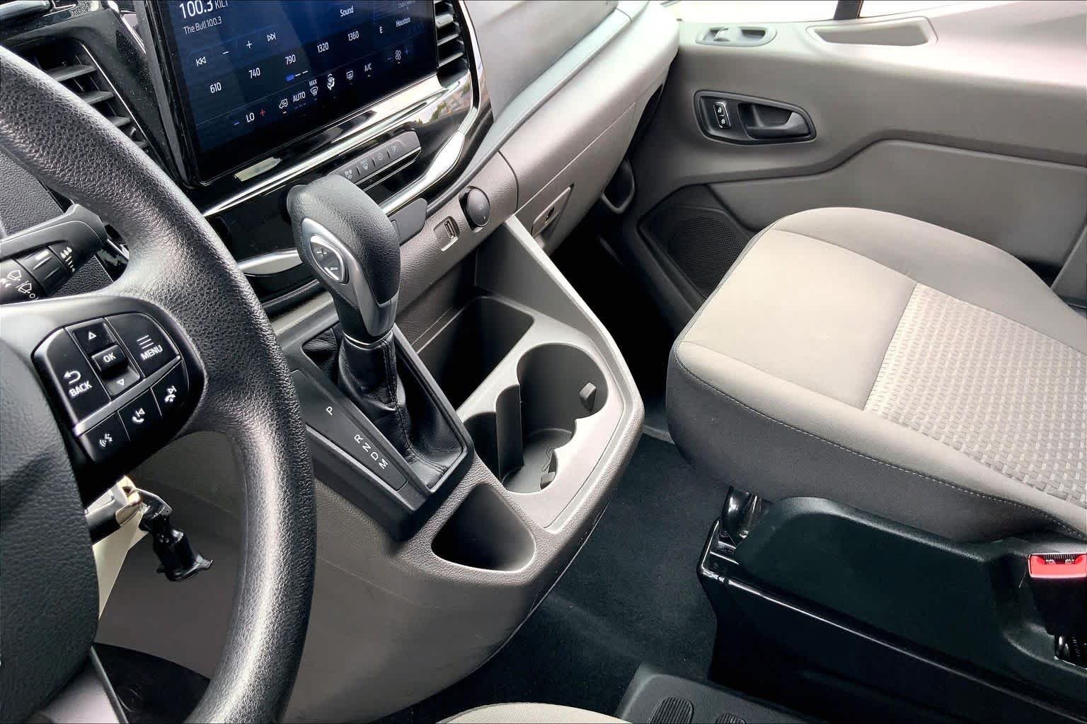 Used 2025 Oxford White Ford XLT image 16