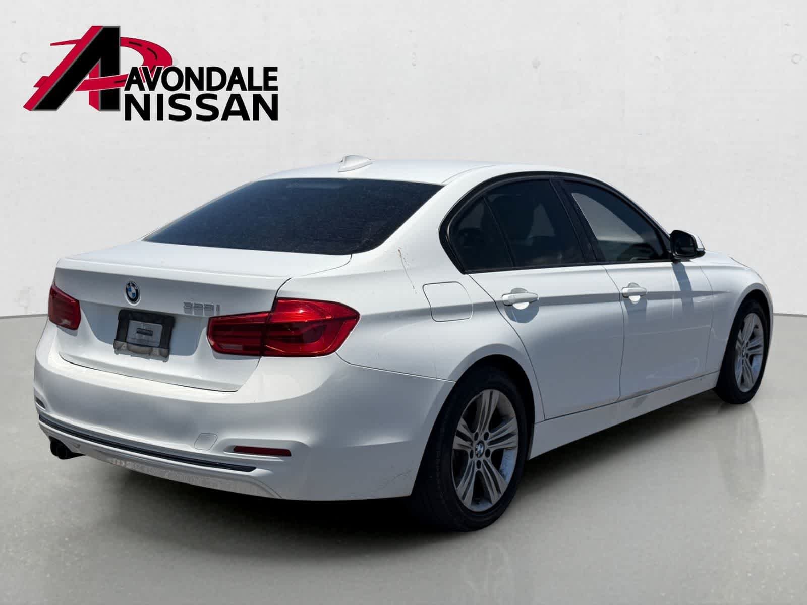 Imagen 3: BMW 328i blanco de 2016 de segunda mano