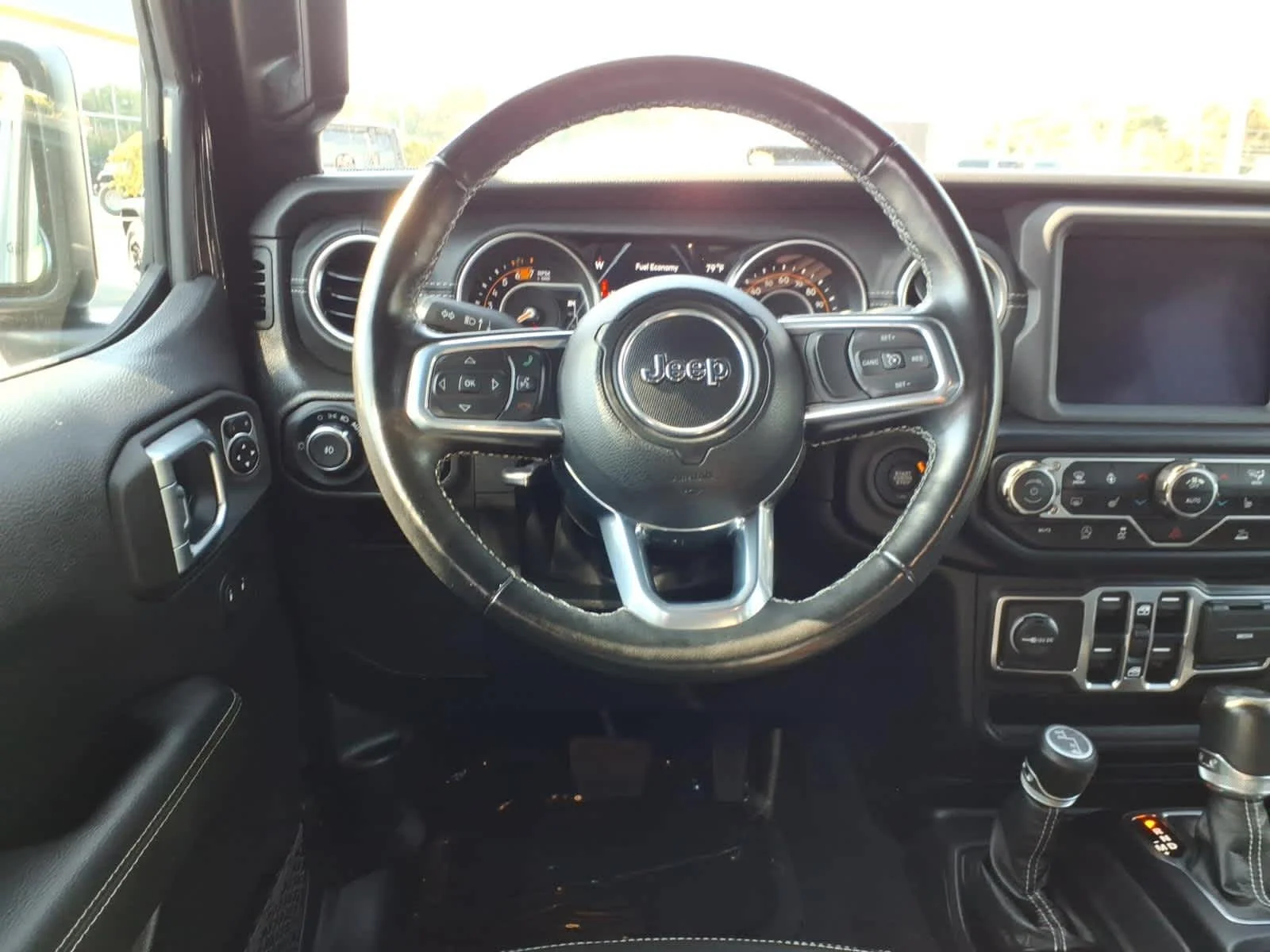 Certified Used 2022 Black Clearcoat Jeep Unlimited Sahara image 13