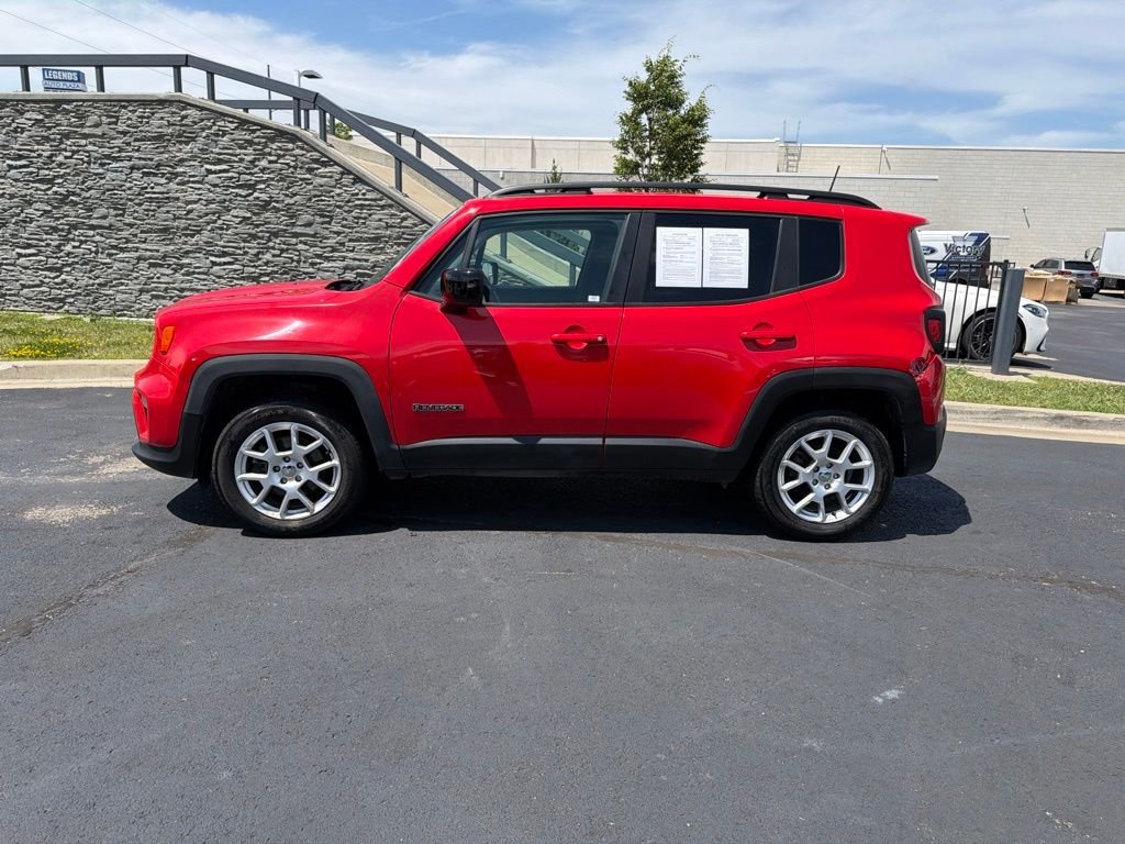 Used 2020 Red Jeep Latitude image 4