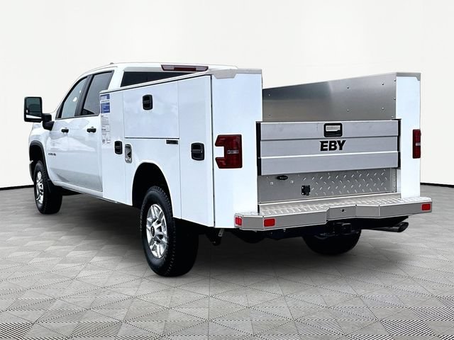 New 2026 Summit White Chevrolet WT image 4