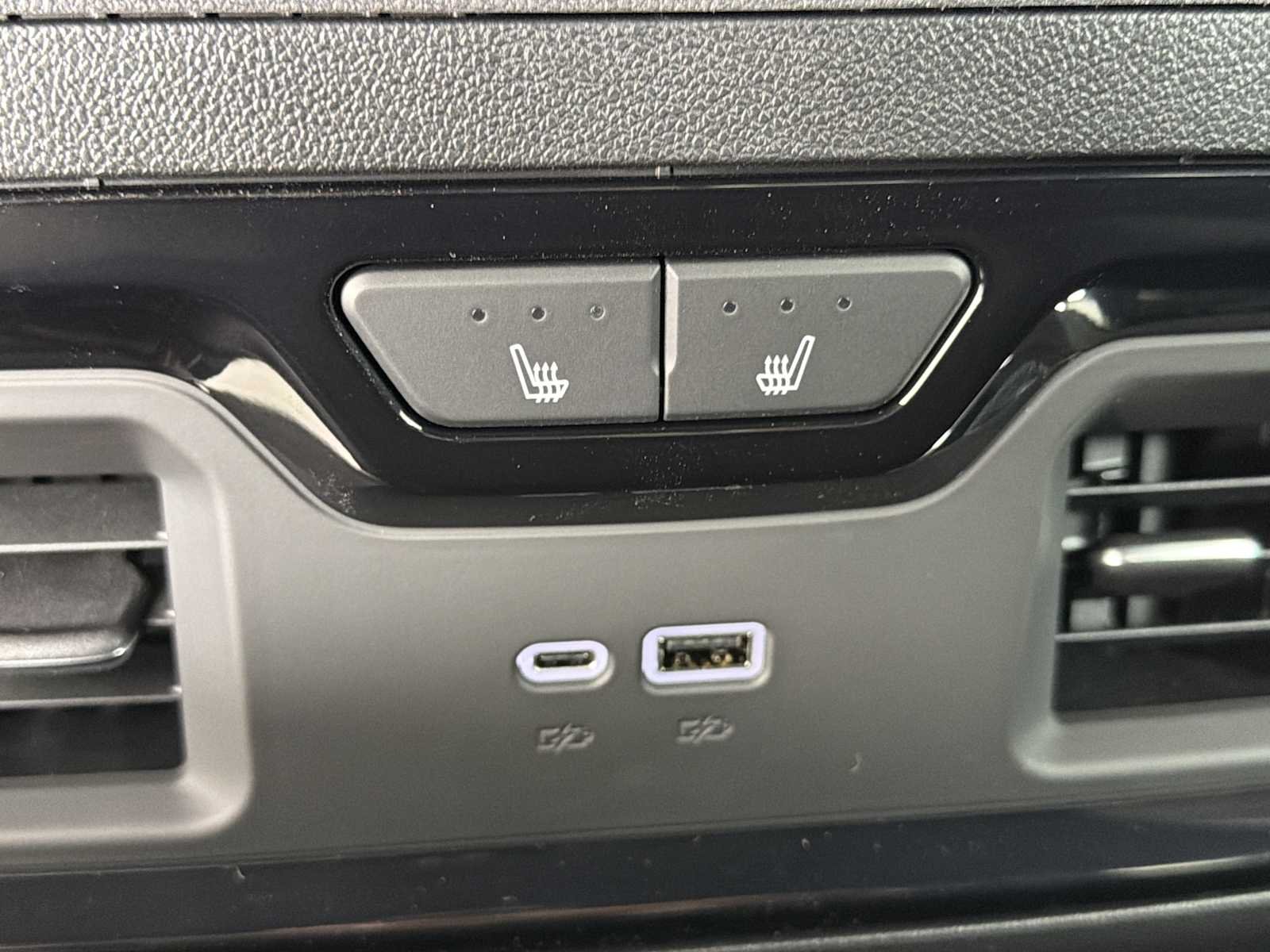 2026 GMC Sierra 2500HD AT4 - Photo 20