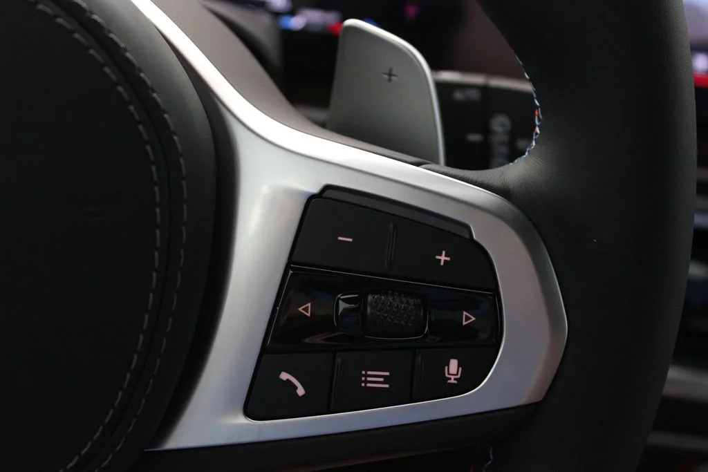 New 2027 Black Sapphire Metallic BMW M60i image 20