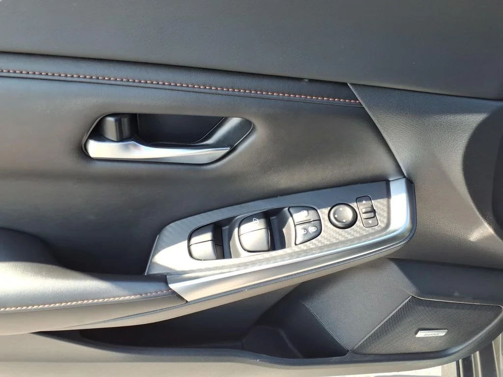 2021 Nissan Sentra SR - Photo 12