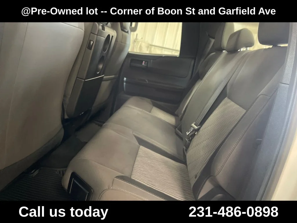Used 2015 White Toyota SR image 24