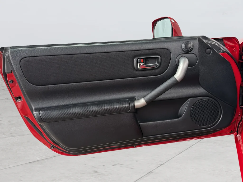 Used 2000 Red Toyota Base image 30