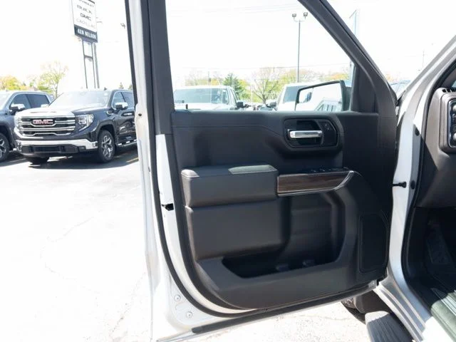 Used 2020 Silver Chevrolet LT image 24