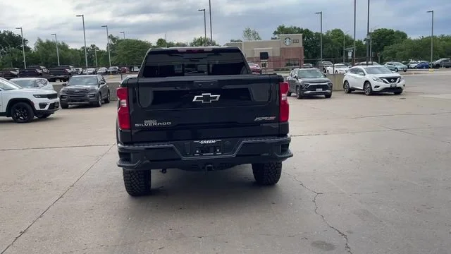 2026 Chevrolet Silverado 1500 ZR2 - Photo 7
