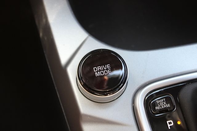 Used 2025 Black Kia LX image 9